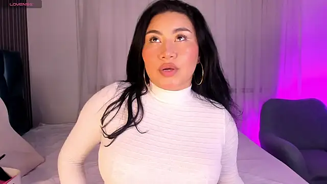 Snapshot of leylaclintonxx chatting on October 28, 7:05 pm leylaclintonxx online show from October 28, 7:05 pm