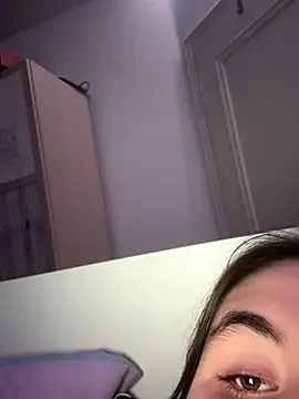 Snapshot of hotiee chatting on December 2, 8:00 pm hotiee online show from December 2, 8:00 pm