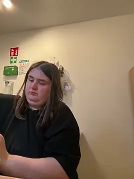 Snapshot of hotiee chatting on March 7, 7:27 pm hotiee online show from March 7, 7:27 pm