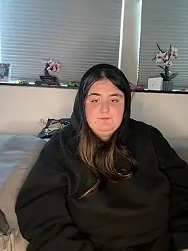 Snapshot of hotiee chatting on March 23, 3:49 pm hotiee online show from March 23, 3:49 pm