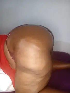 Snapshot of Sweetblackassxxx505 chatting on February 27, 6:09 pm Sweetblackassxxx505 online show from February 27, 6:09 pm