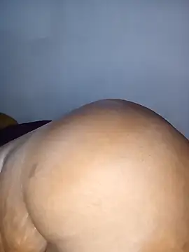 Snapshot of Sweetblackassxxx505 chatting on March 8, 6:05 pm Sweetblackassxxx505 online show from March 8, 6:05 pm