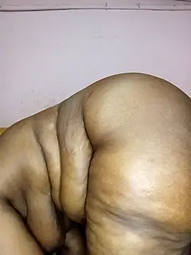 Snapshot of Sweetblackassxxx505 chatting on October 26, 6:36 pm Sweetblackassxxx505 online show from October 26, 6:36 pm