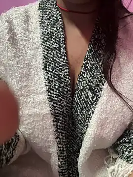  nishalove19 online show from January 21, 7:28 pm