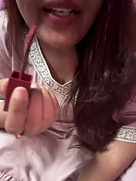  nishalove19 online show from February 1, 7:02 pm