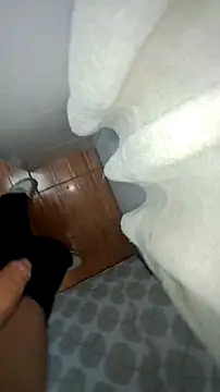 Snapshot of tula_chyk chatting on December 2, 1:22 am tula chyk online show from December 2, 1:22 am