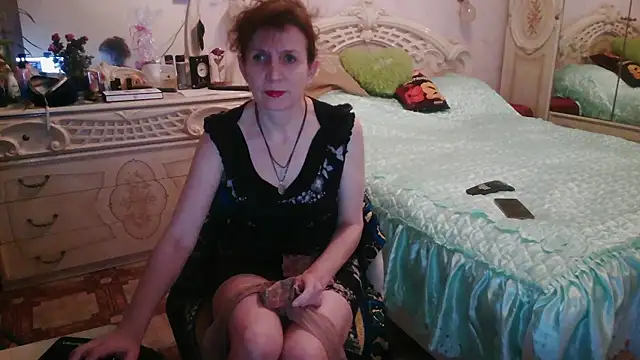 Debra Phoenix online show from January 6, 5:16 pm