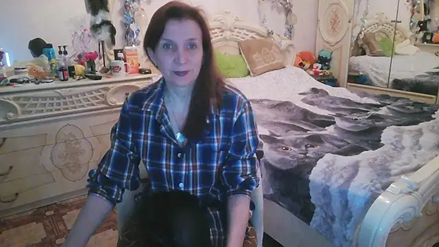 Debra Phoenix online show from April 18, 7:29 pm