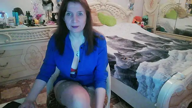 Snapshot of Debra_Phoenix chatting on May 4, 10:17 pm Debra Phoenix online show from May 4, 10:17 pm