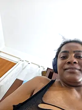 Snapshot of GoddessCarrie chatting on November 15, 6:00 am GoddessCarrie online show from November 15, 6:00 am