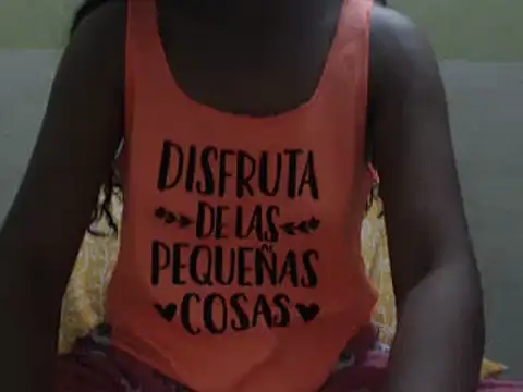 Snapshot of Nolimtslove chatting on December 5, 3:37 am Nolimtslove online show from December 5, 3:37 am