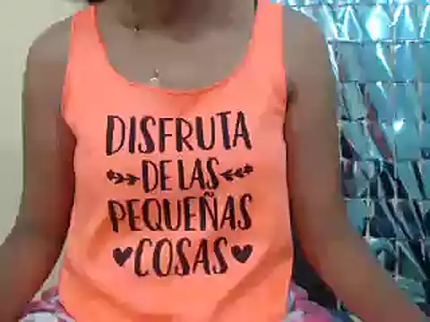 Snapshot of Nolimtslove chatting on February 9, 2:40 pm Nolimtslove online show from February 9, 2:40 pm