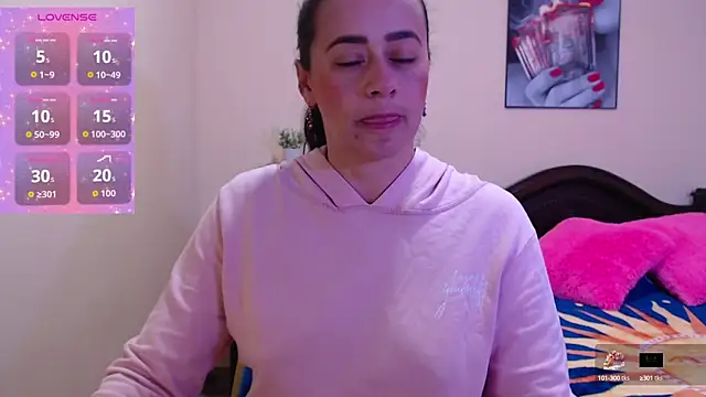 sara florez1 online show from October 8, 10:57 am