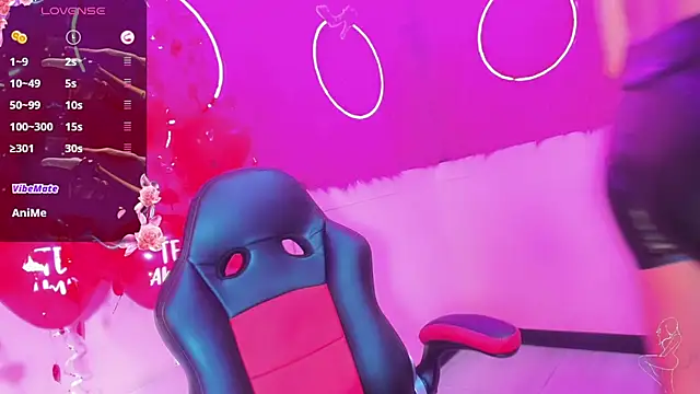 Snapshot of Alessa_mullen chatting on February 14, 12:57 pm Alessa mullen online show from February 14, 12:57 pm