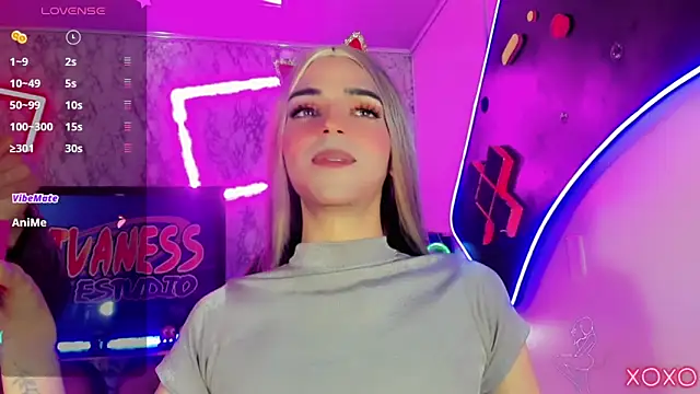 Snapshot of Alessa_mullen chatting on February 19, 9:39 am Alessa mullen online show from February 19, 9:39 am