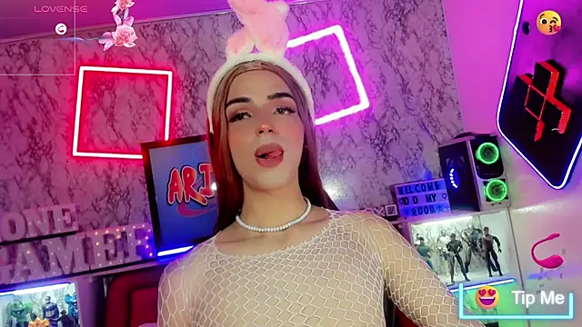 Snapshot of Alessa_mullen chatting on February 25, 6:36 am Alessa mullen online show from February 25, 6:36 am