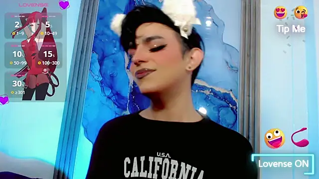 Snapshot of Alessa_mullen chatting on November 15, 3:15 am Alessa mullen online show from November 15, 3:15 am