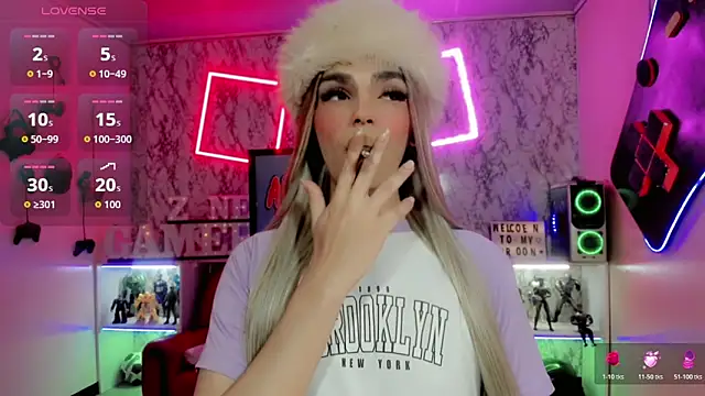 Snapshot of Alessa_mullen chatting on November 28, 3:53 am Alessa mullen online show from November 28, 3:53 am