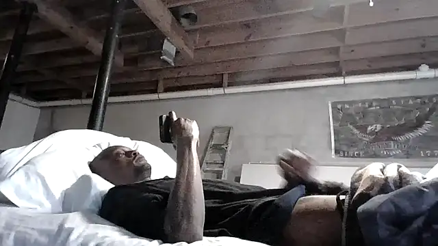 KinGKane84 online show from December 7, 7:10 pm