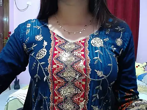 taisina online show from October 28, 5:04 pm