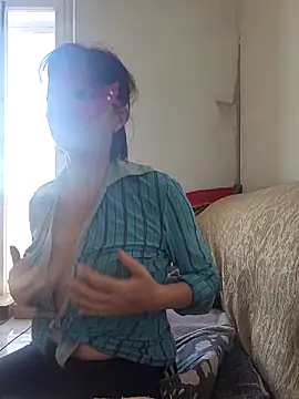 Snapshot of Vagabondainnamorata chatting on March 19, 7:40 am Vagabondainnamorata online show from March 19, 7:40 am