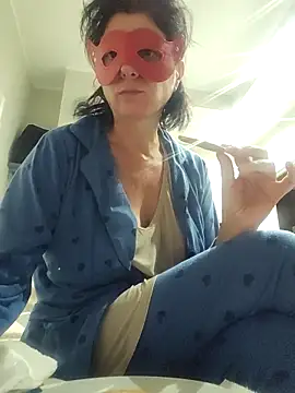 Snapshot of Vagabondainnamorata chatting on November 6, 4:46 am Vagabondainnamorata online show from November 6, 4:46 am