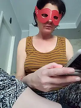 Vagabondainnamorata online show from April 4, 4:04 pm