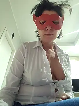 Vagabondainnamorata online show from April 22, 3:20 am