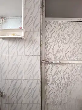 surabhi09 online show from November 21, 2:10 am