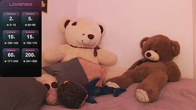 juicy mystery online show from December 13, 1:44 pm