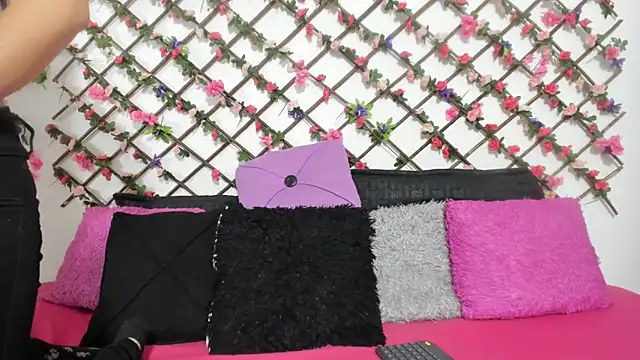 abby eemily online show from March 8, 12:20 pm