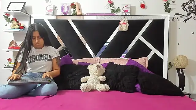 abby eemily online show from September 13, 12:05 pm