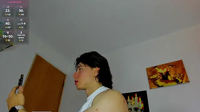 Snapshot of AngelBennet_ chatting on April 28, 9:42 pm AngelBennet online show from April 28, 9:42 pm