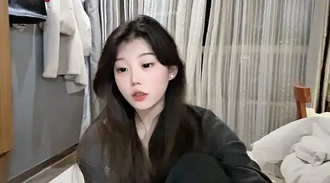 Snapshot of yangyang-1115 chatting on February 8, 2:16 pm yangyang-1115 online show from February 8, 2:16 pm