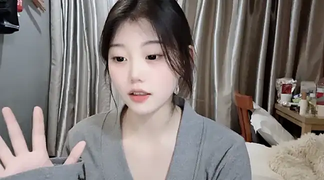 Snapshot of yangyang-1115 chatting on February 11, 5:58 am yangyang-1115 online show from February 11, 5:58 am