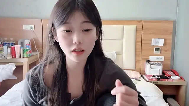 Snapshot of yangyang-1115 chatting on February 12, 7:44 am yangyang-1115 online show from February 12, 7:44 am