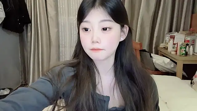 Snapshot of yangyang-1115 chatting on February 12, 12:12 pm yangyang-1115 online show from February 12, 12:12 pm