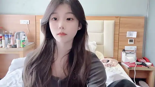 Snapshot of yangyang-1115 chatting on February 13, 8:48 am yangyang-1115 online show from February 13, 8:48 am