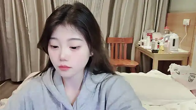 Snapshot of yangyang-1115 chatting on February 15, 4:01 pm yangyang-1115 online show from February 15, 4:01 pm