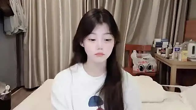 Snapshot of yangyang-1115 chatting on February 17, 12:38 pm yangyang-1115 online show from February 17, 12:38 pm