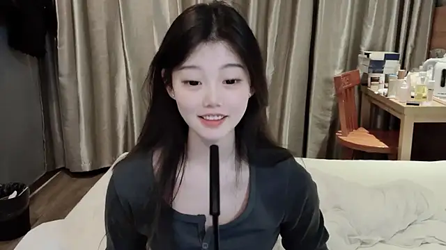 Snapshot of yangyang-1115 chatting on February 19, 1:06 pm yangyang-1115 online show from February 19, 1:06 pm