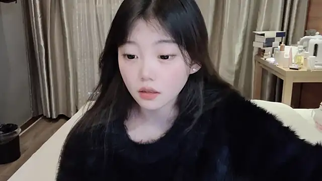 Snapshot of yangyang-1115 chatting on February 22, 12:51 pm yangyang-1115 online show from February 22, 12:51 pm