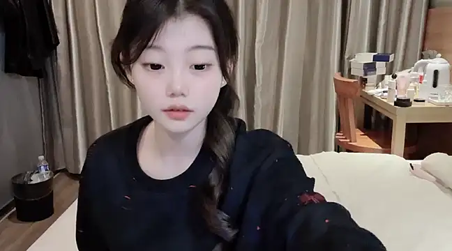 Snapshot of yangyang-1115 chatting on February 26, 8:15 am yangyang-1115 online show from February 26, 8:15 am