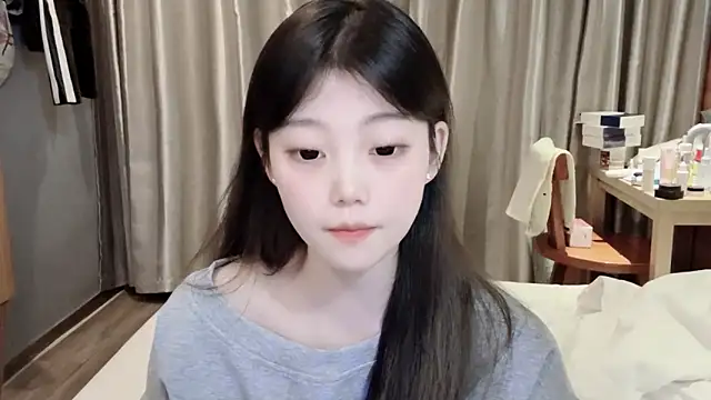 Snapshot of yangyang-1115 chatting on February 27, 2:32 pm yangyang-1115 online show from February 27, 2:32 pm