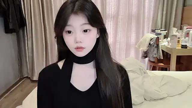 Snapshot of yangyang-1115 chatting on March 6, 9:03 am yangyang-1115 online show from March 6, 9:03 am