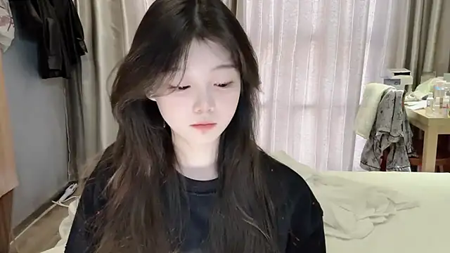 Snapshot of yangyang-1115 chatting on March 8, 6:43 am yangyang-1115 online show from March 8, 6:43 am