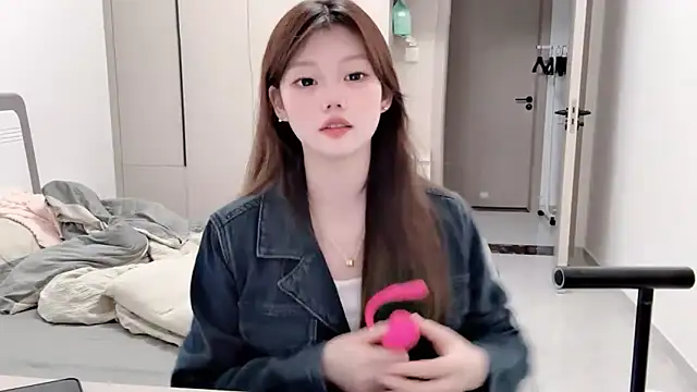 Snapshot of yangyang-1115 chatting on September 15, 3:39 am yangyang-1115 online show from September 15, 3:39 am