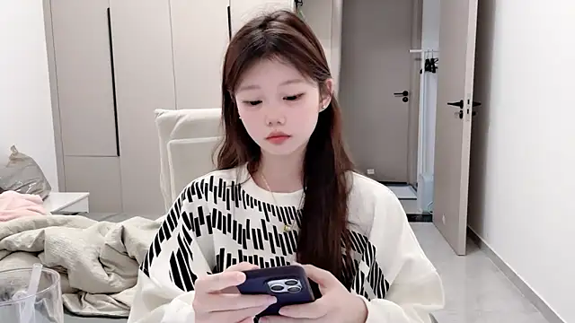 Snapshot of yangyang-1115 chatting on October 2, 5:25 am yangyang-1115 online show from October 2, 5:25 am