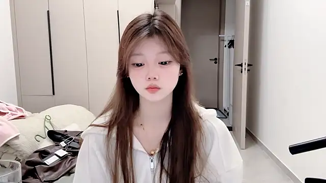 Snapshot of yangyang-1115 chatting on October 4, 4:43 am yangyang-1115 online show from October 4, 4:43 am