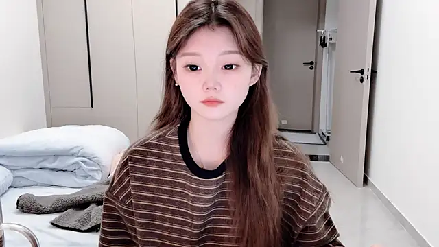 Snapshot of yangyang-1115 chatting on November 4, 4:11 am yangyang-1115 online show from November 4, 4:11 am